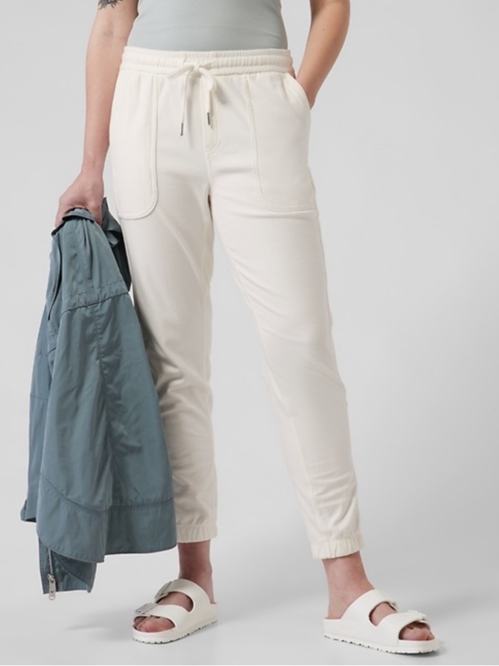 Athleta Farallon Jogger
Size 4